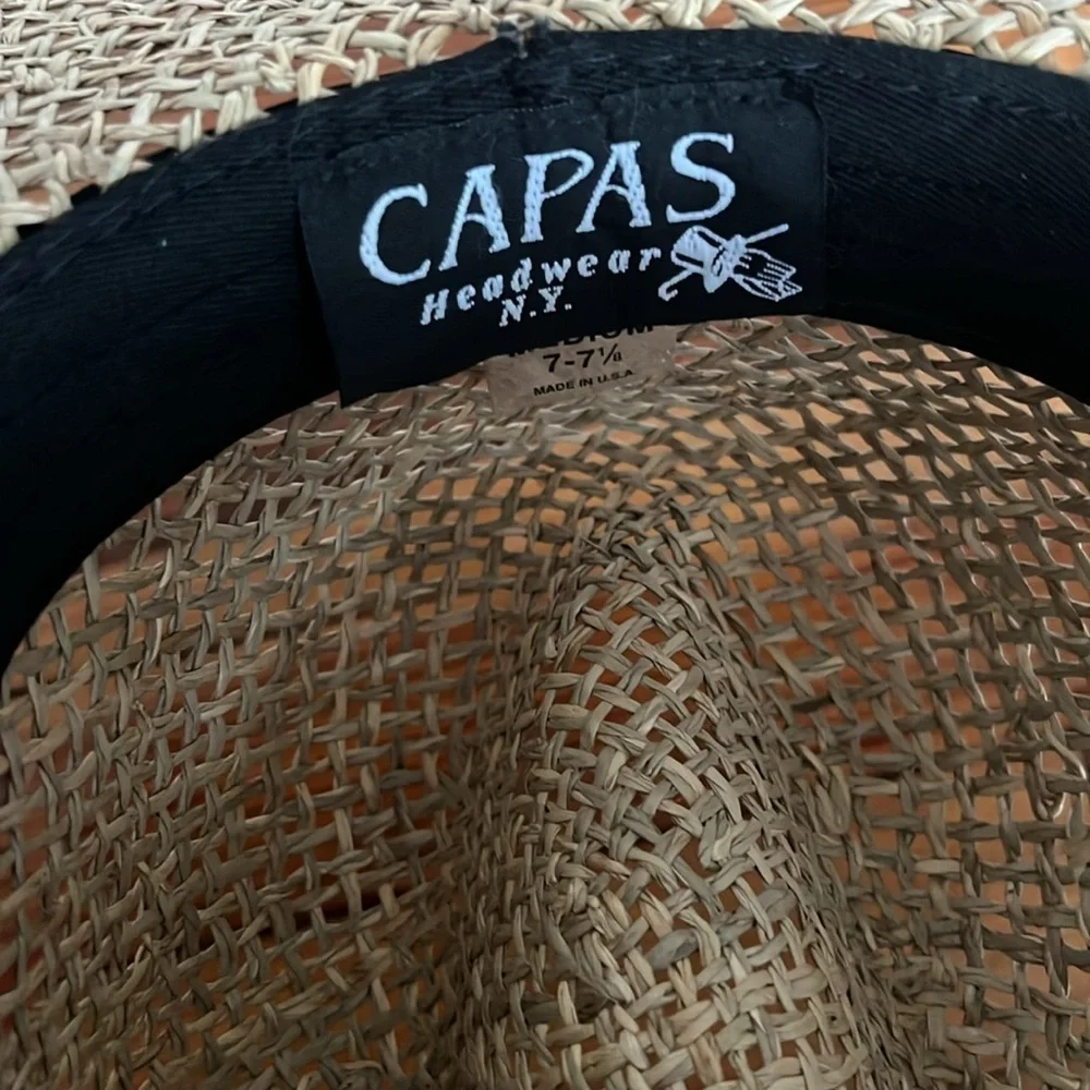 Vintage Capas Headwear stylish Straw Fedora with Black Band and Feathers - Sz. M